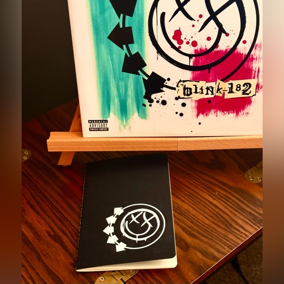 Blink-182  Black Notebook - stitched spine with One More Time logo on fromt - Picture 1 of 2